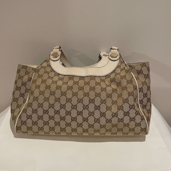 Gucci GG Canvas Leather White Charmy Medium Shoulder Bag - Picture 1 of 8